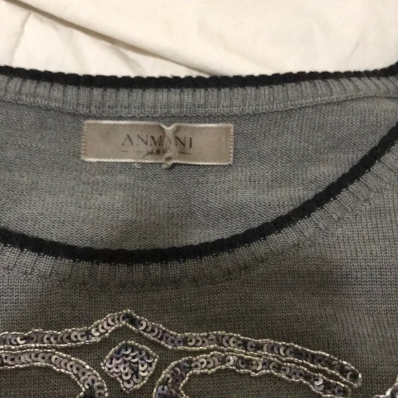 Sweater - Picture 2 of 4